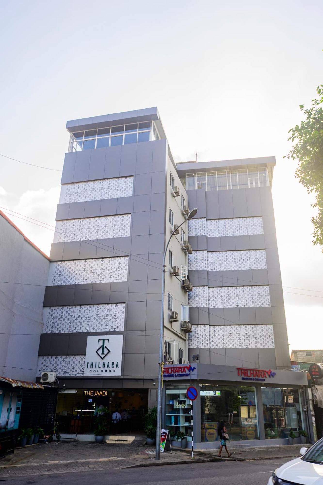 Thilhara 3* Colombo