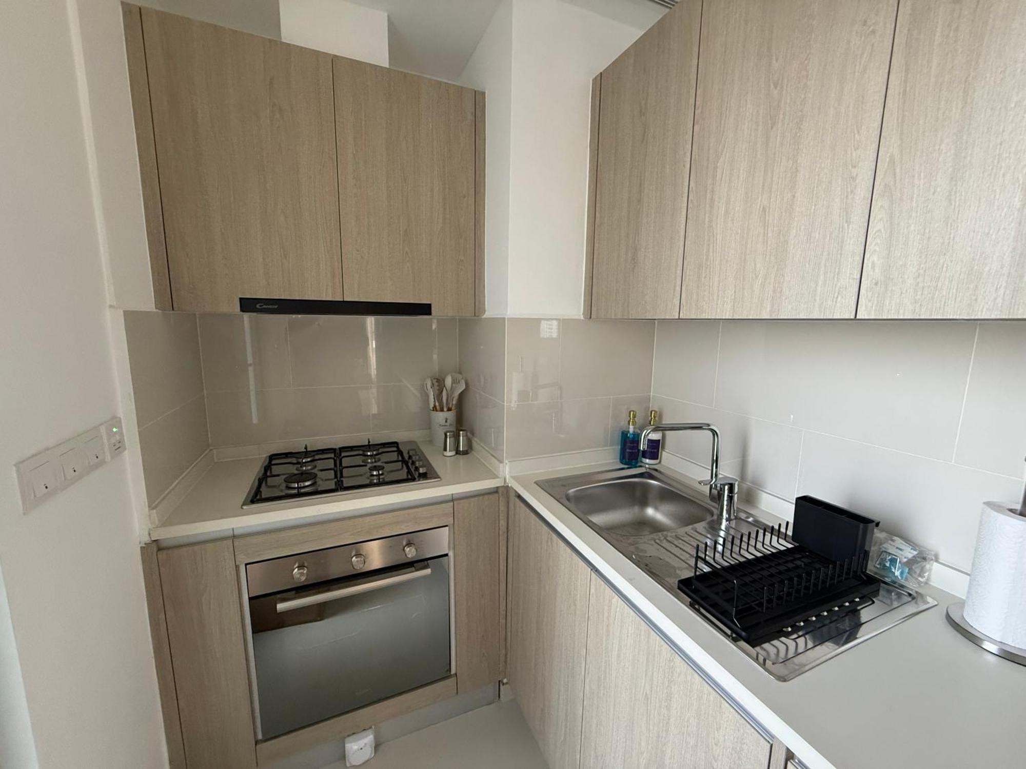 Luxury 2 Bed 2 Bath By Resident *
