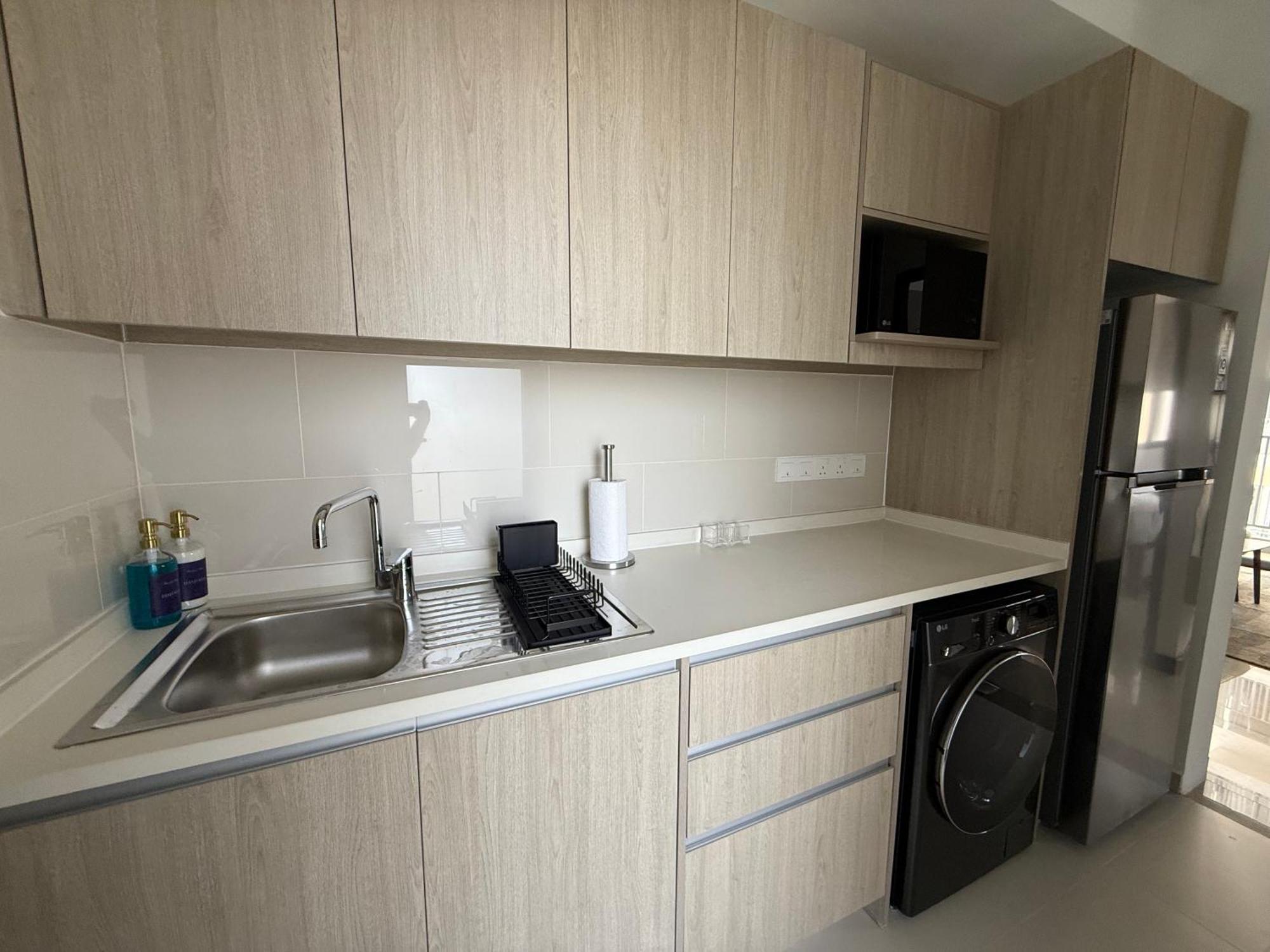 Luxury 2 Bed 2 Bath By Resident Colombo