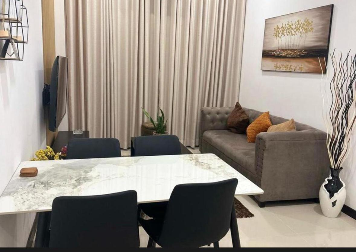 Trizen Luxury 2-bedroom *