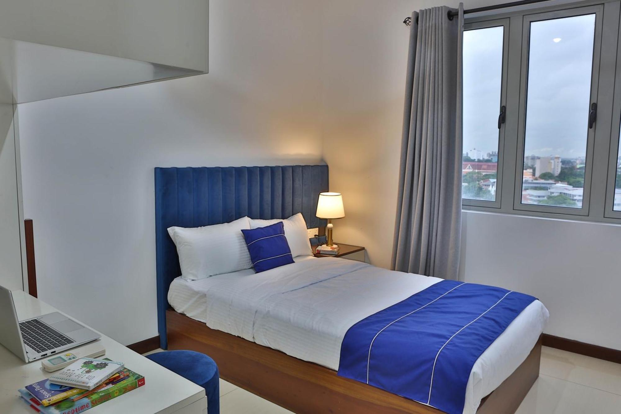 Atlantic Apartment *