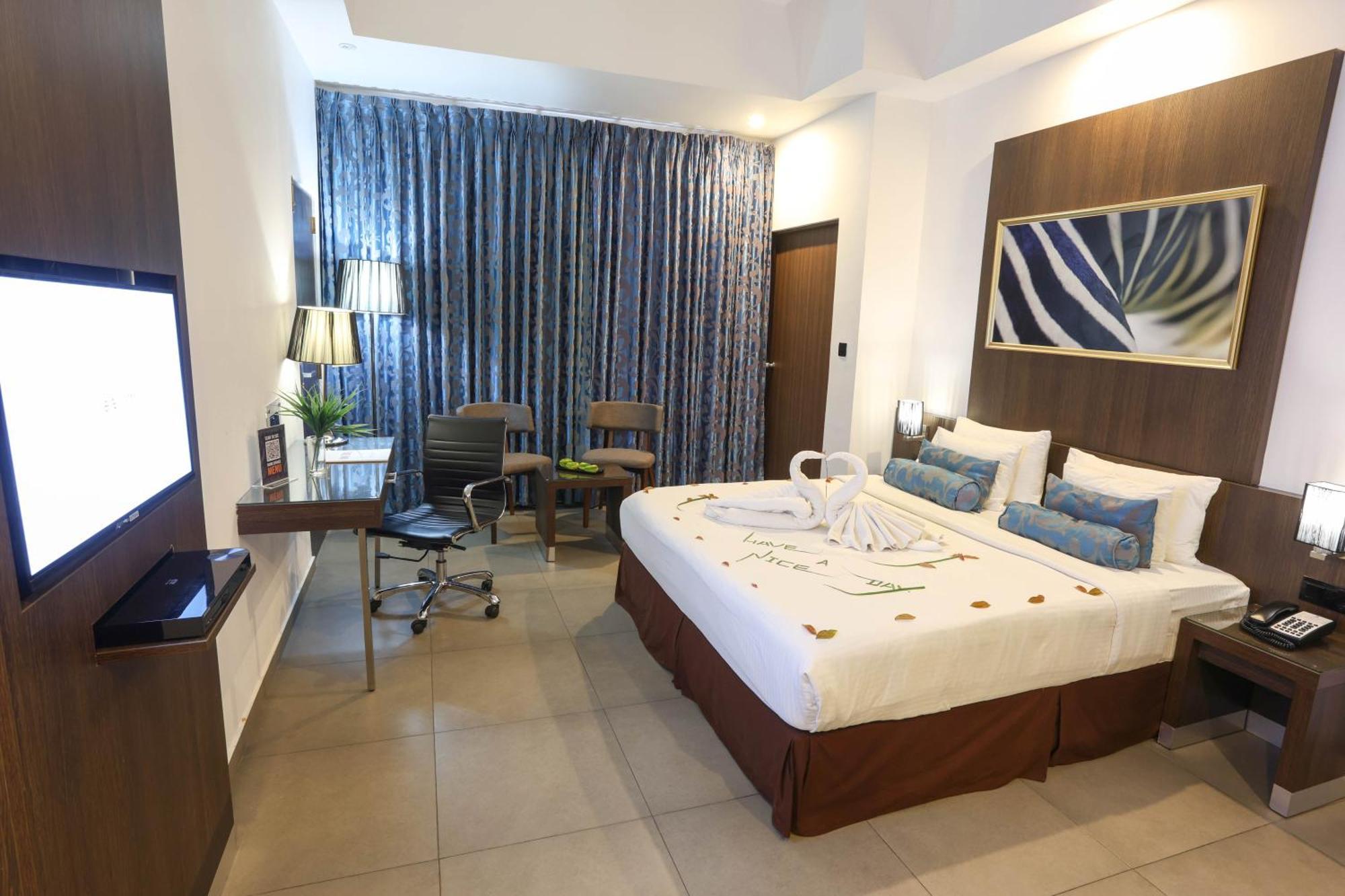Hotel Western Elyon 4*