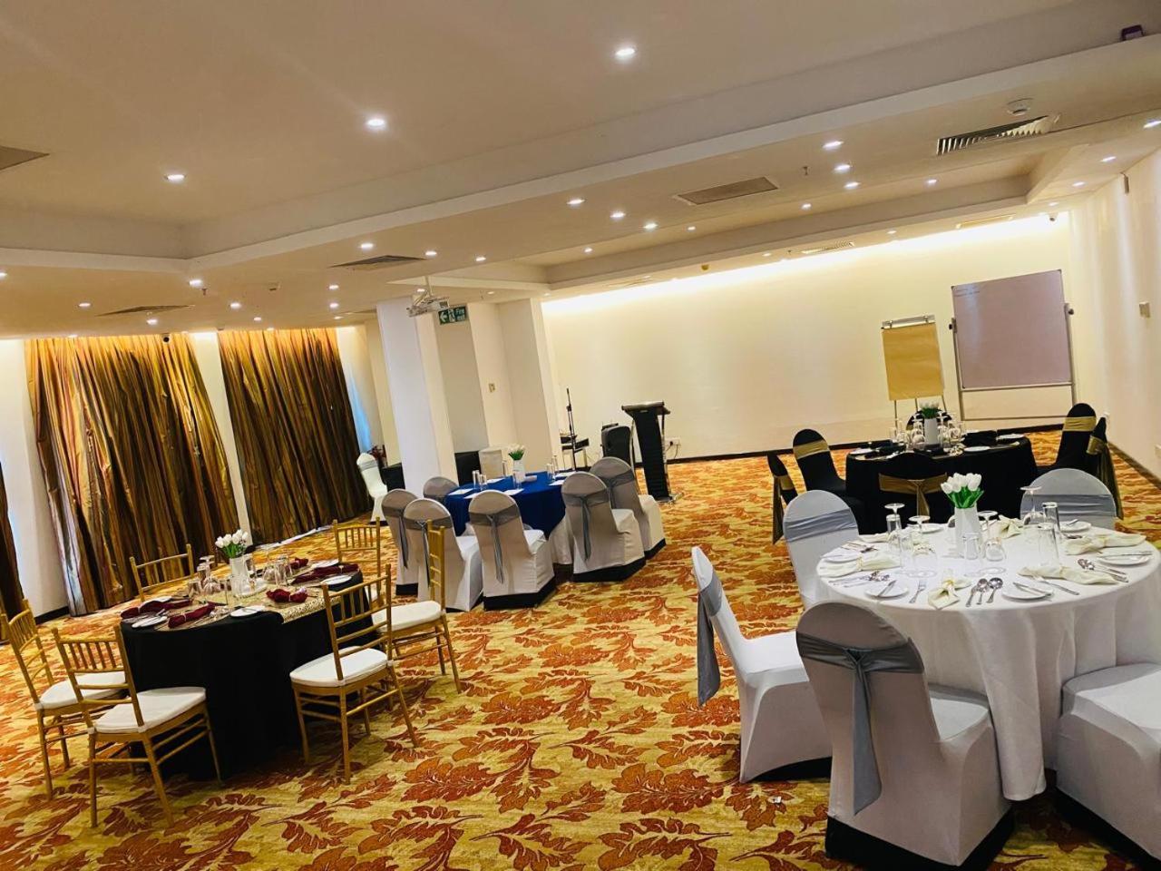 Western Elyon 4* Colombo