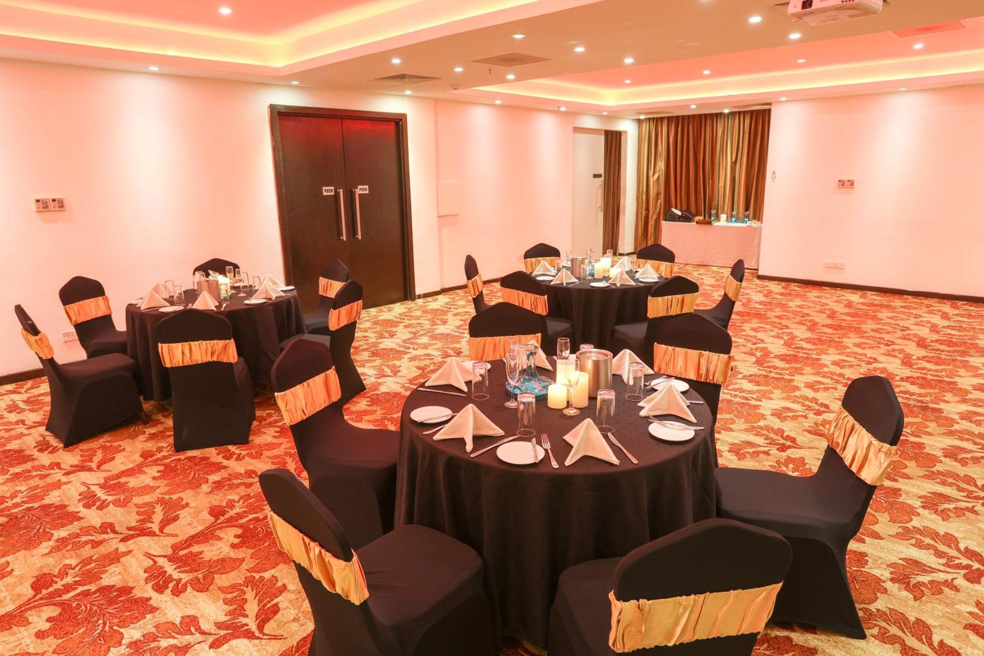 Western Elyon 4* Colombo