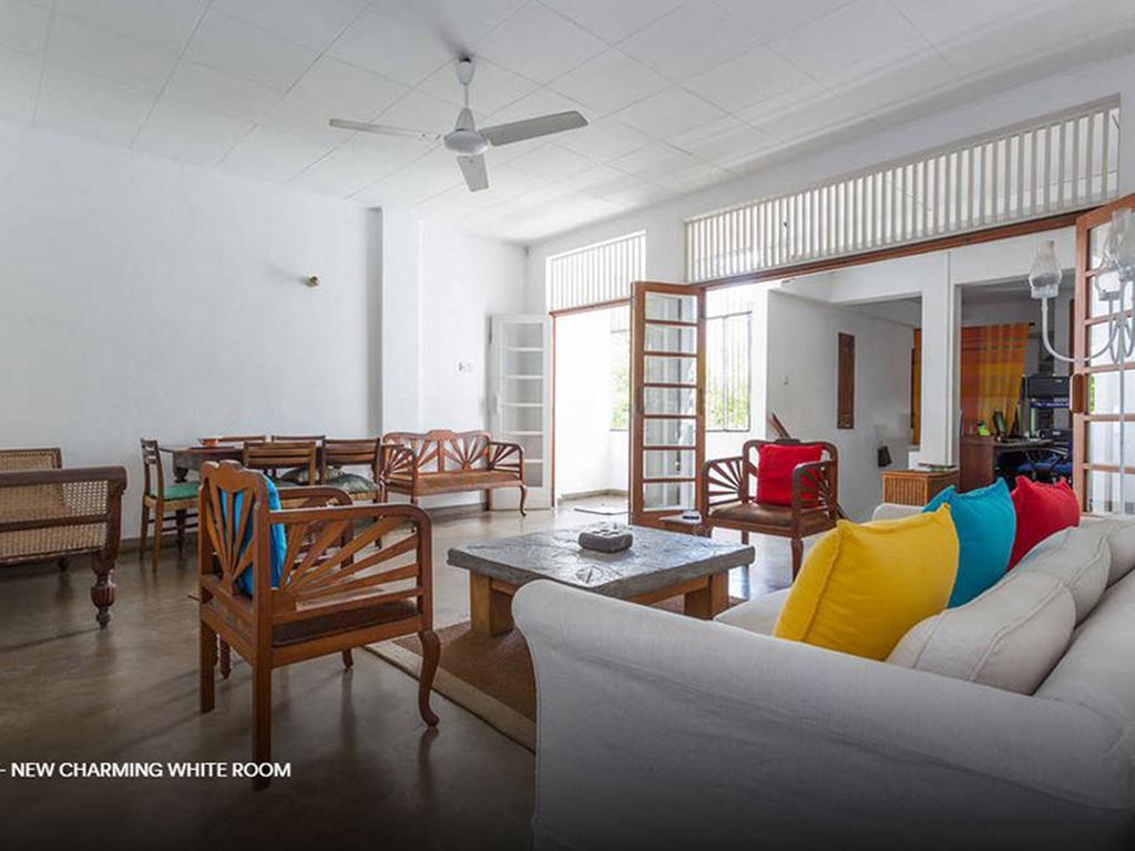 7 - A Charming White Bed & Breakfast 2*