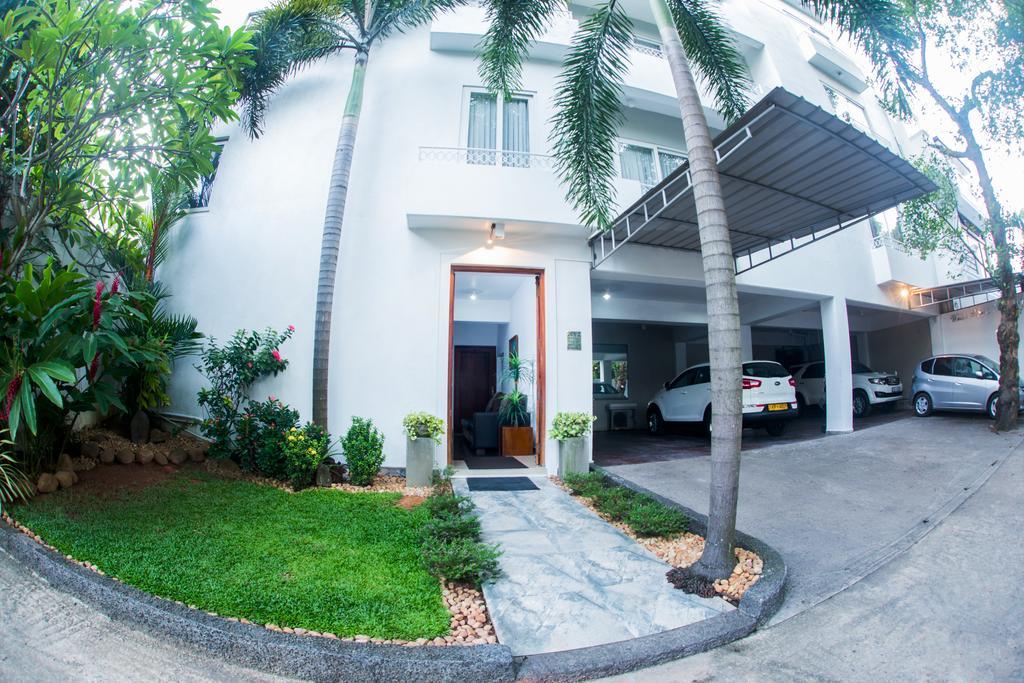 Bed & Breakfast Whitehouse Residencies