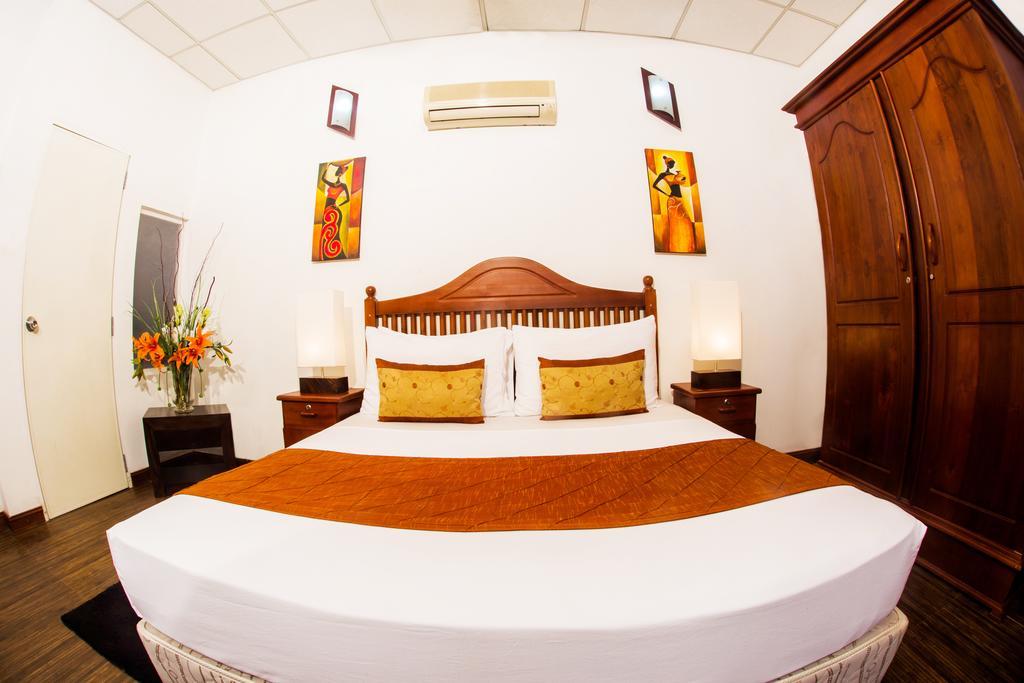 Bed & Breakfast Whitehouse Residencies Colombo
