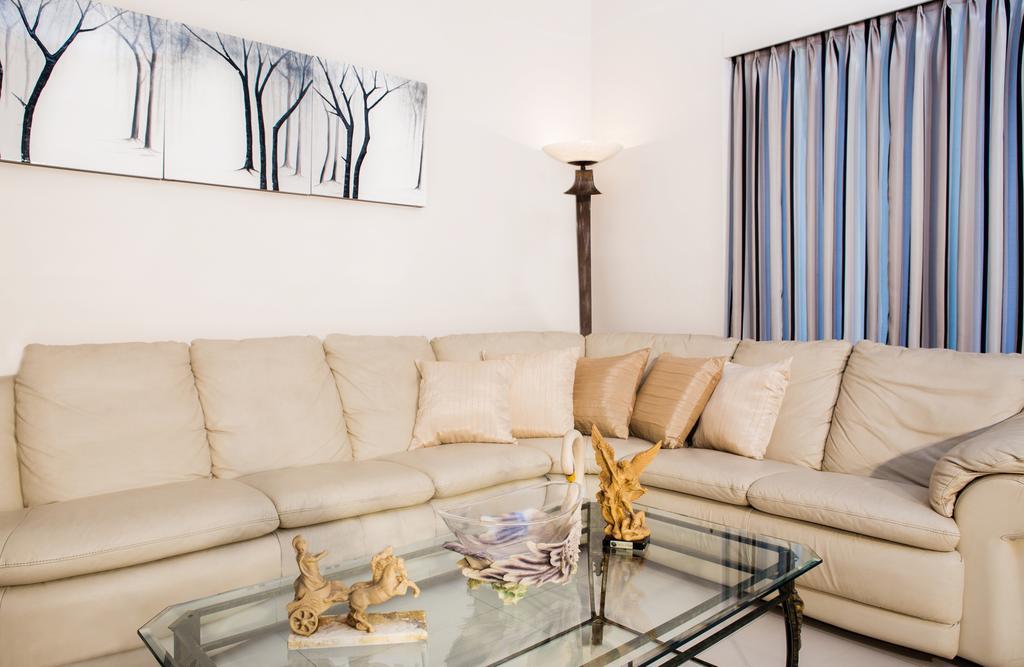Whitehouse Residencies 3* Colombo