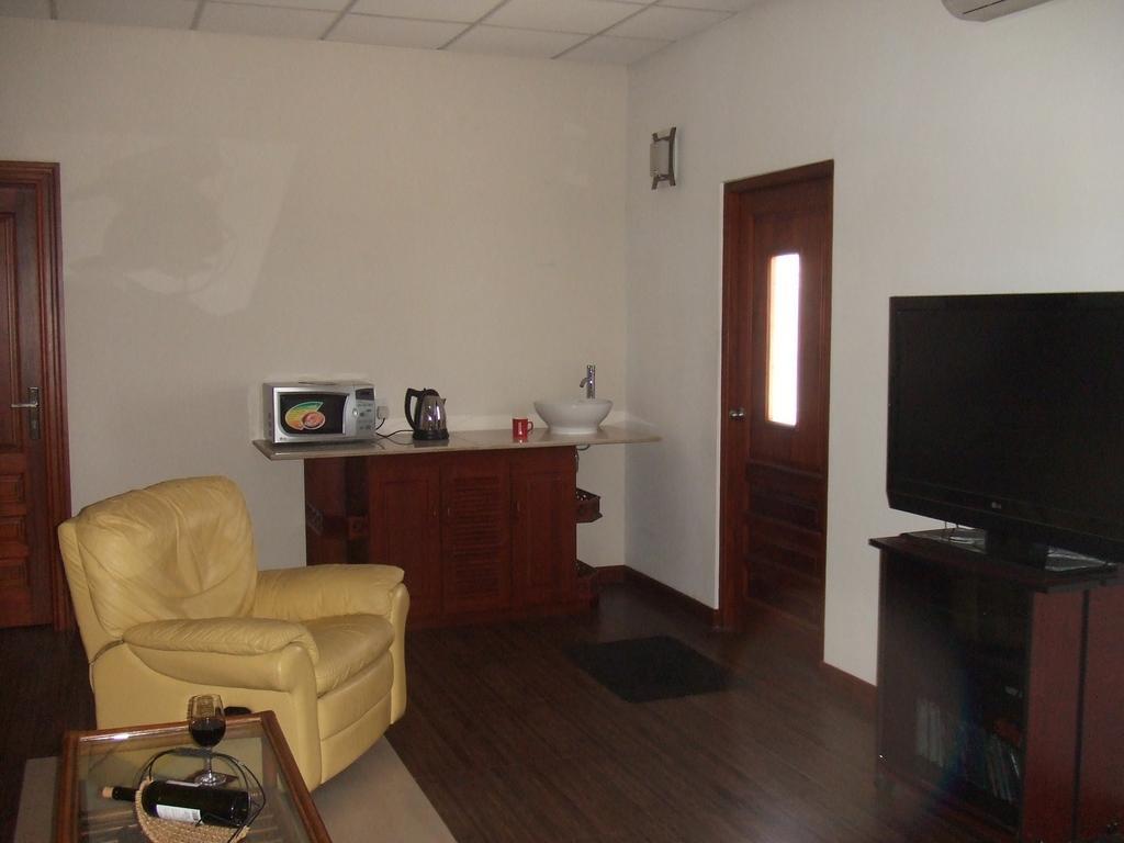 Bed & Breakfast Whitehouse Residencies Colombo