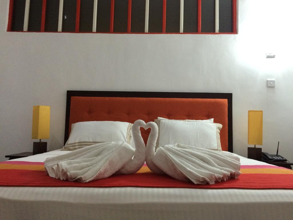 Villa Laguna Beach Sri Lanka Colombo