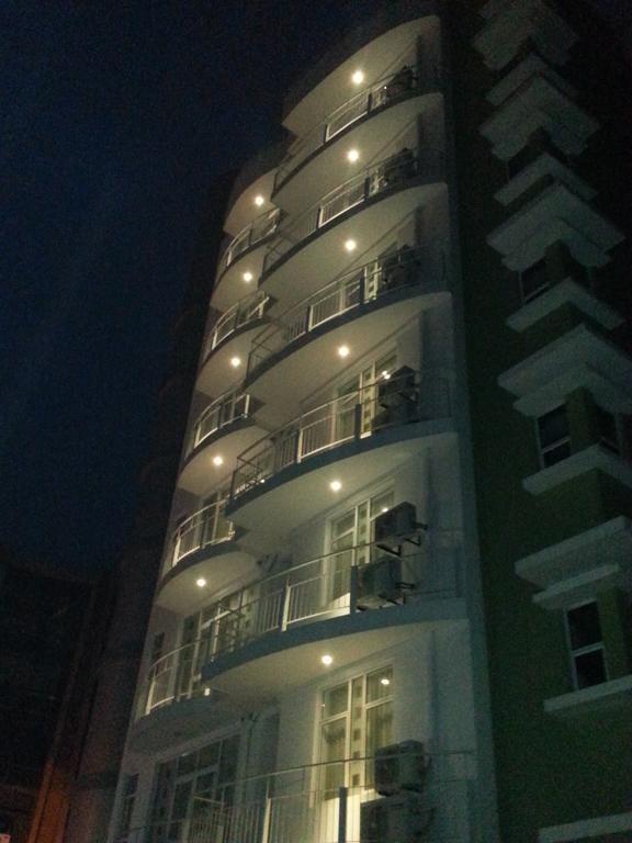 Apartment Square Residencies *
