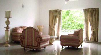 Whitehouse Residencies Bed & Breakfast Colombo