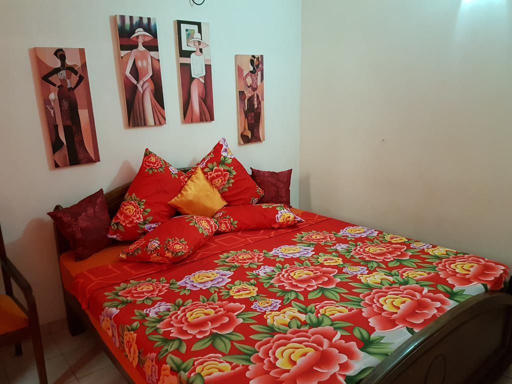 Thambili Island @ Stubbs Guest house 2*