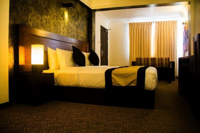 Hotel Ceylon Hotel,colombo 3*