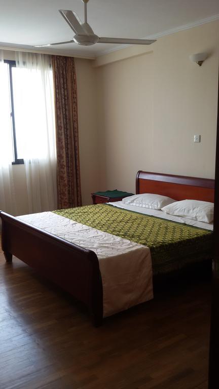 Royal Park Luxury 3 Bedroom Apartment @18 Apartment