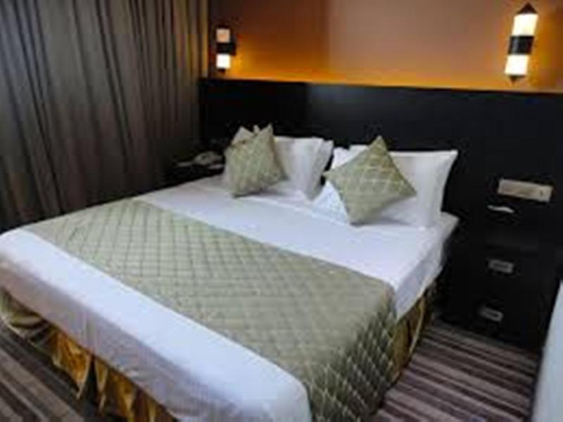 Pearl Grand Hotel Colombo