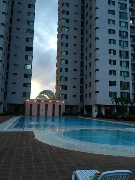 Royal Park Luxury 3 Bedroom Apartment @18