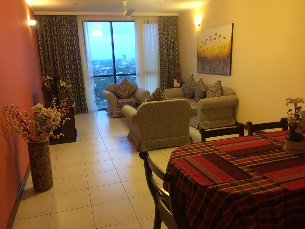 Apartment Royal Park Luxury 3 Bedroom Apartment @18