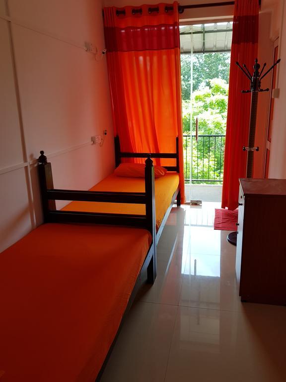 Guest house Thambili Island @ Stubbs 2*