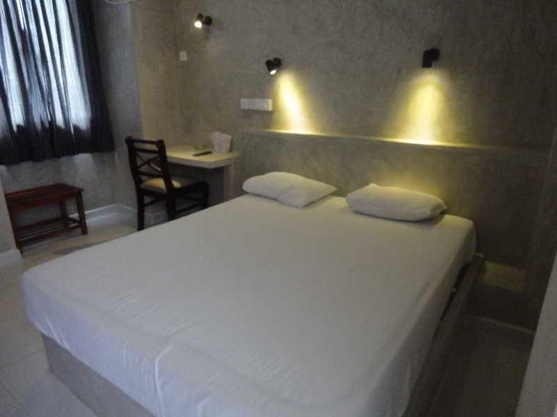 Sansu Hotel *