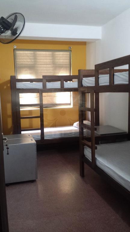 Backpackers Paradise Albergue *