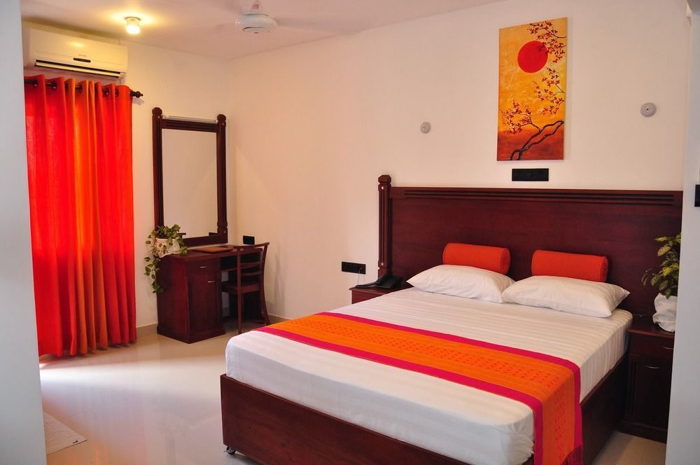 Aca Hotel *