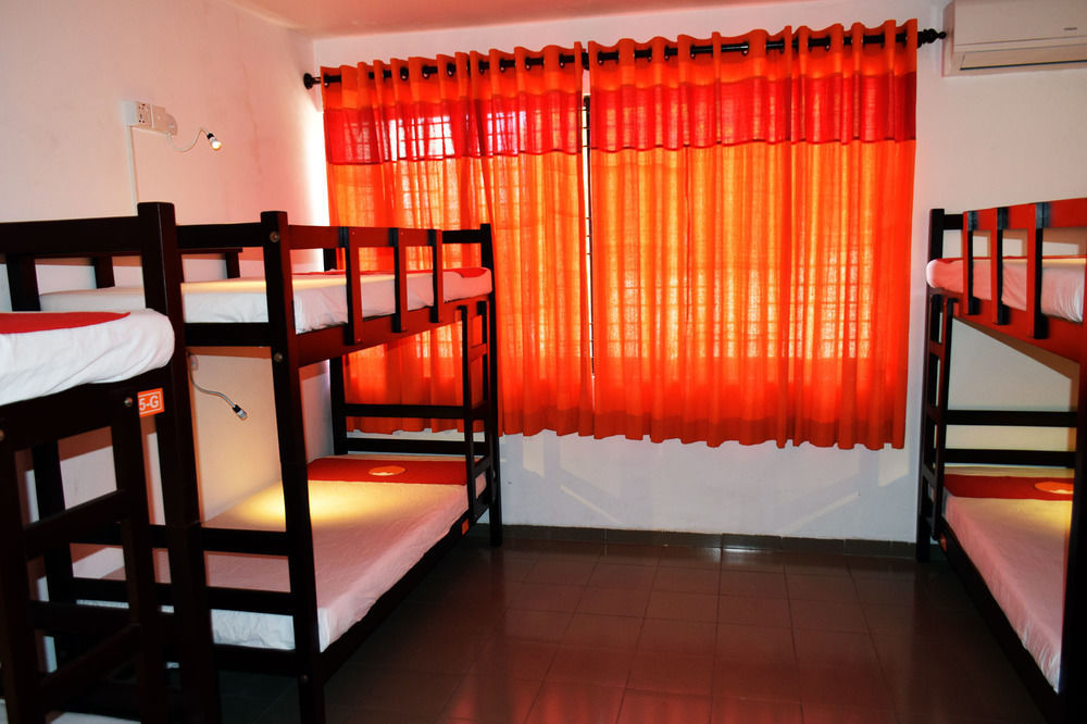 Thambili Island @ Stubbs Guest house 2*