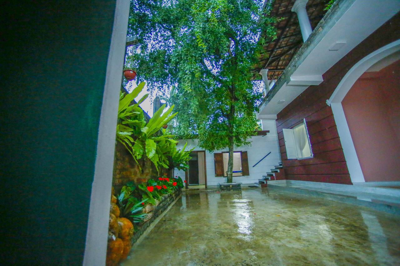 Hotel Riverdale 2*