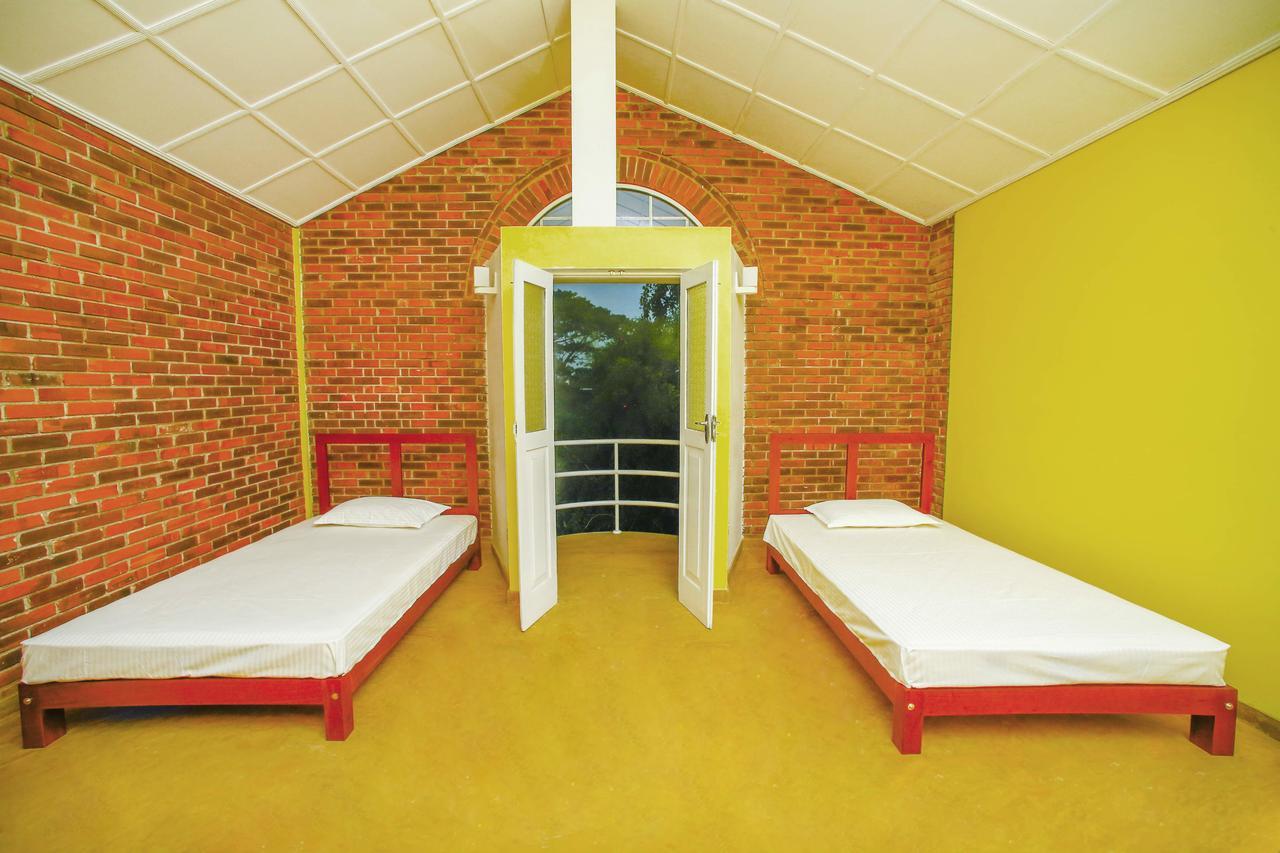 Riverdale Hotel 2*