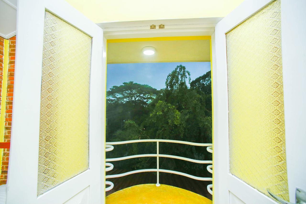 Riverdale Hotel 2*