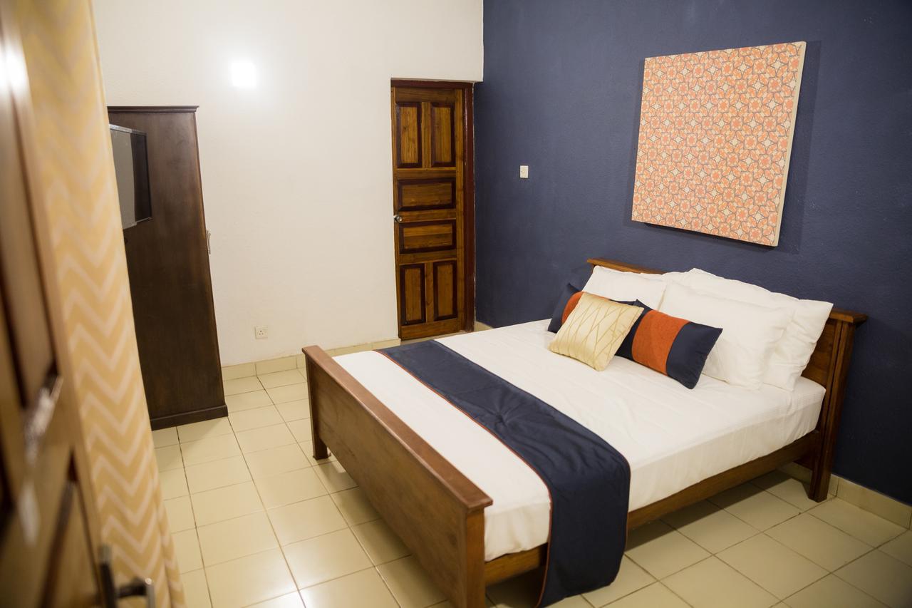 Hotel Marine Six 3*