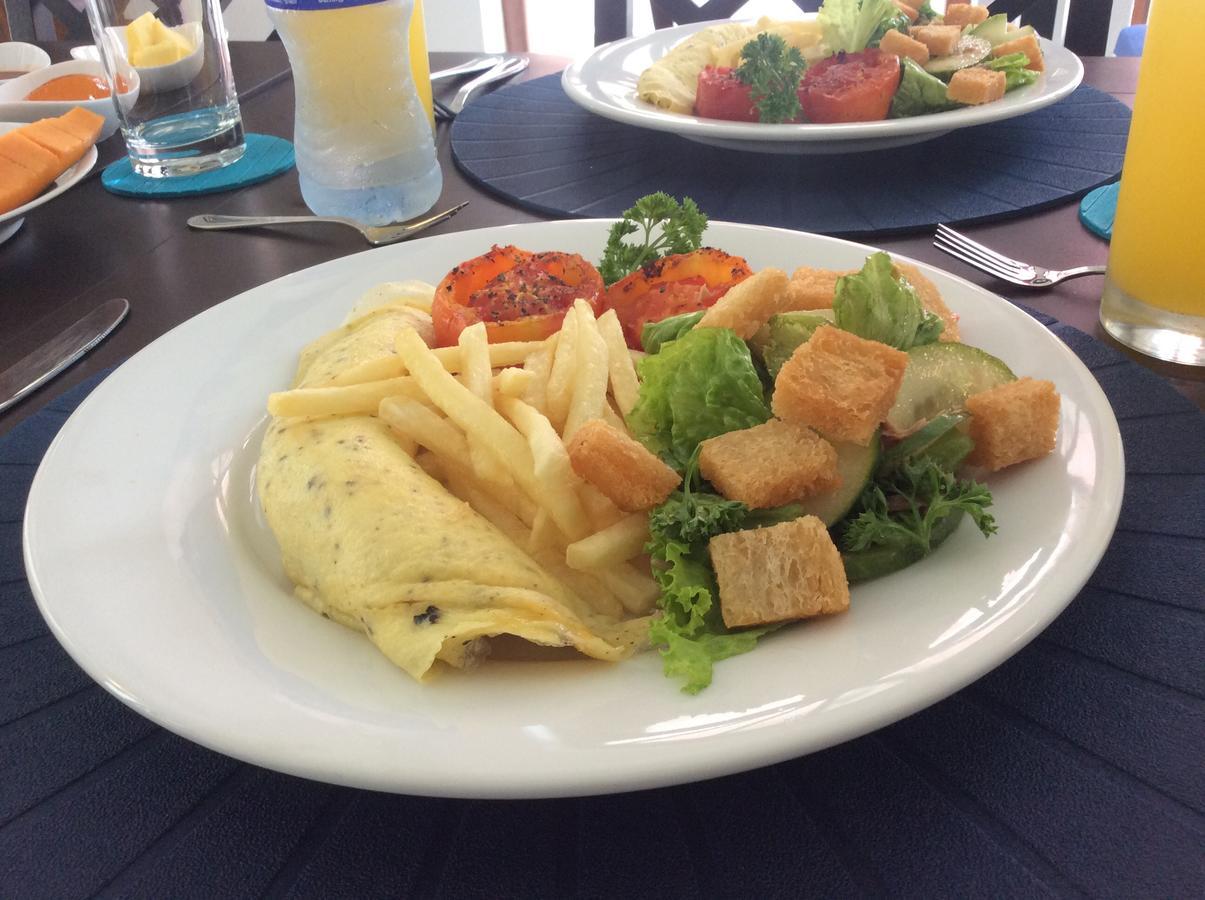 Marine Six Hotel 3*
