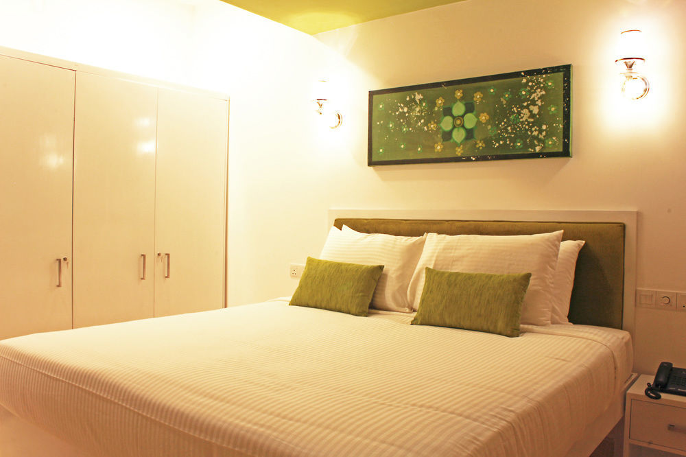 Hotel Thilhara Days