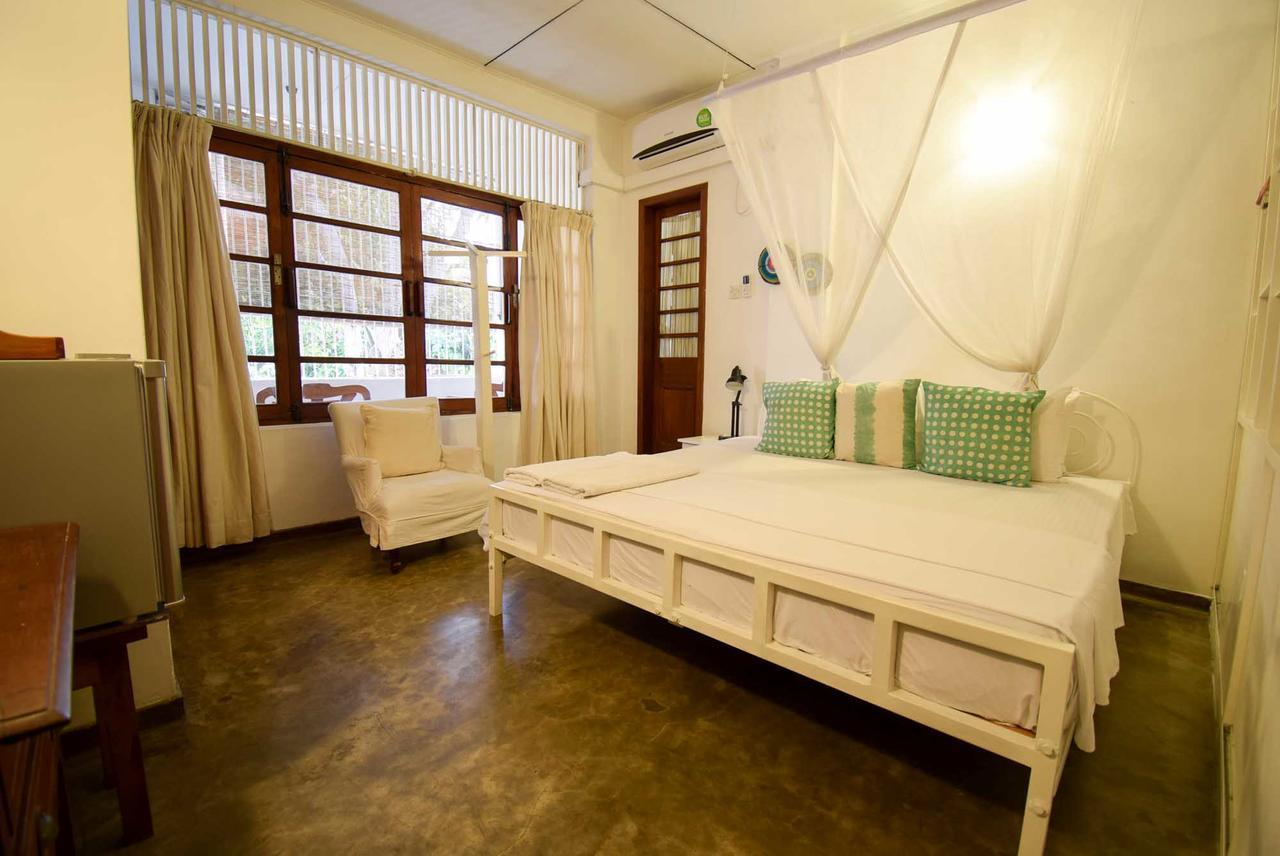 Casa de hóspedes Yoho Charming White 3*