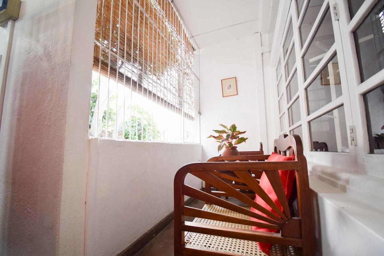 Casa de hóspedes Yoho Charming White Colombo