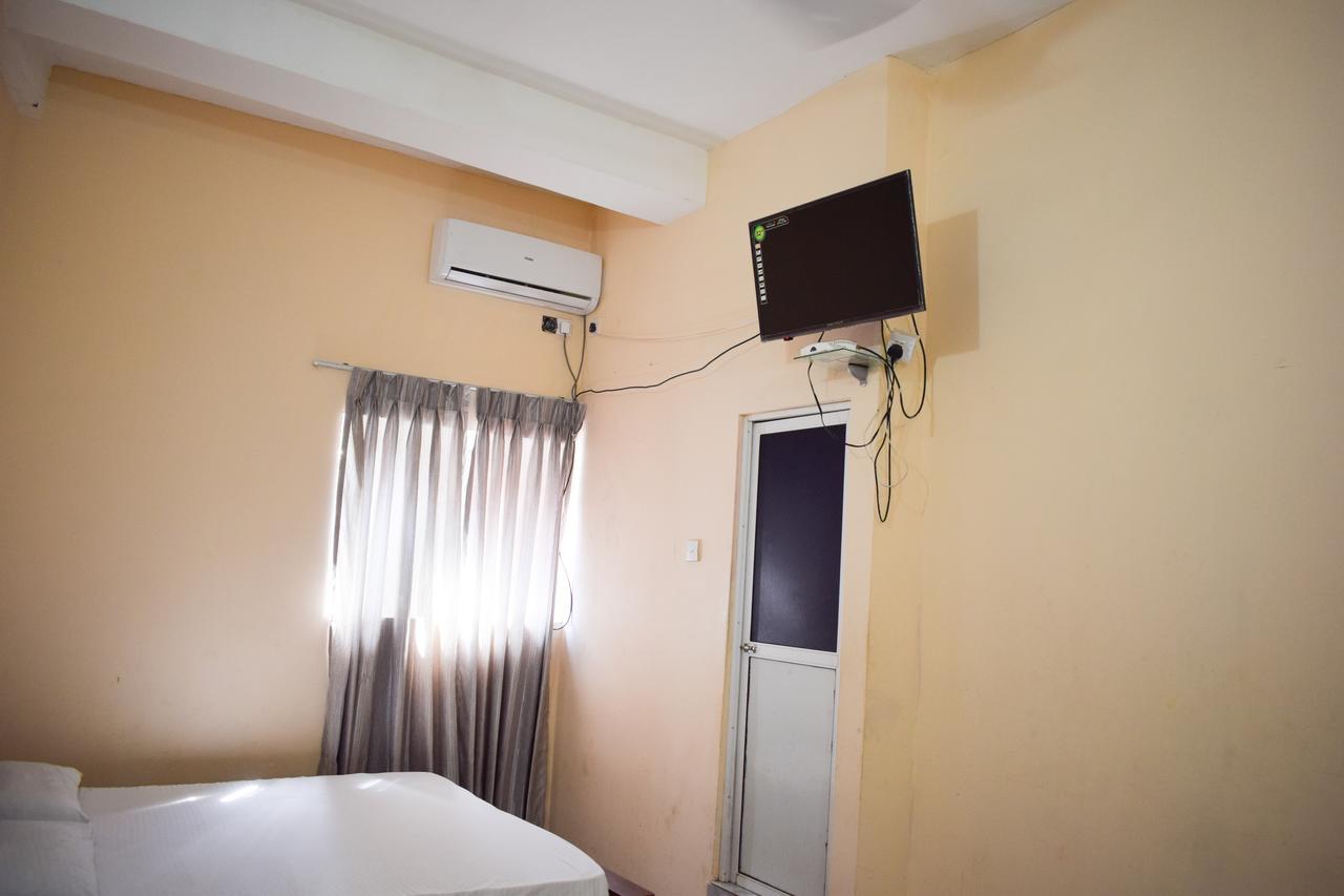 Yoho Adhikarana Mawatha Guest house 2*
