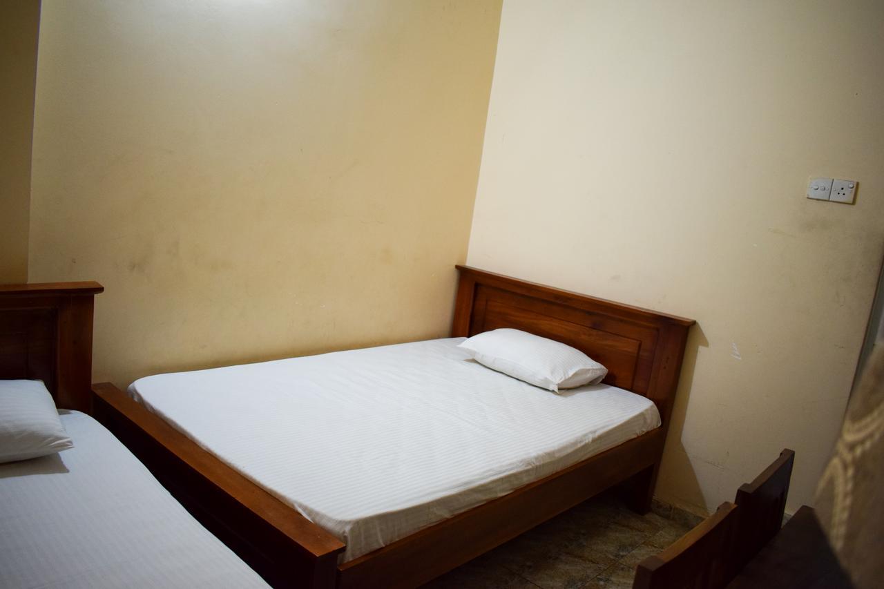 Yoho Lane Guest house 2*