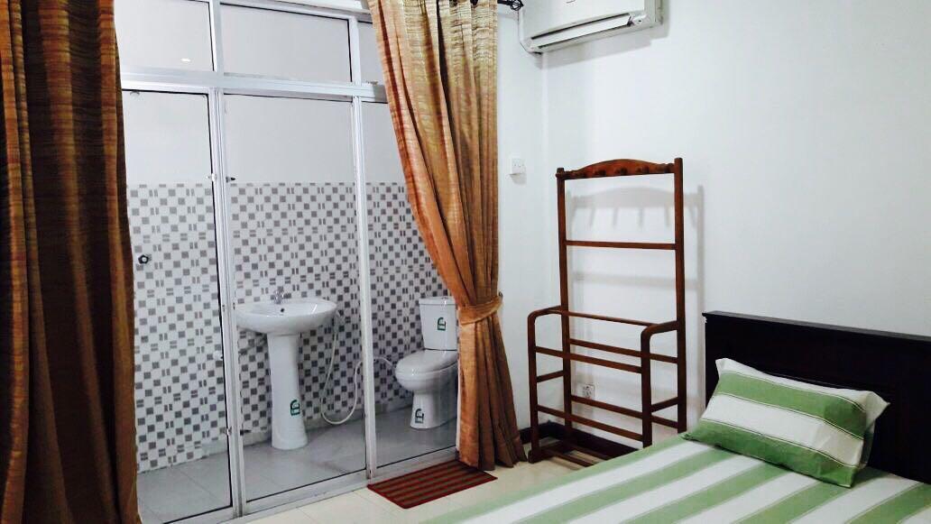 Relax On - Kollupitiya