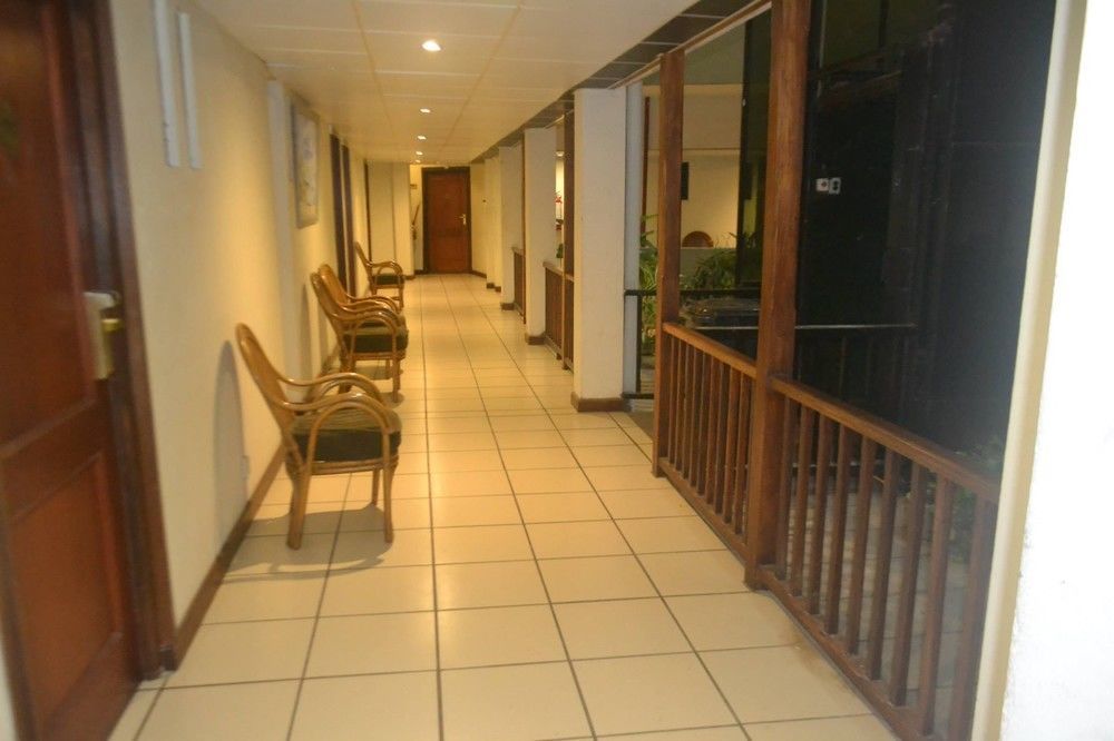 Hotel Janaki 3*