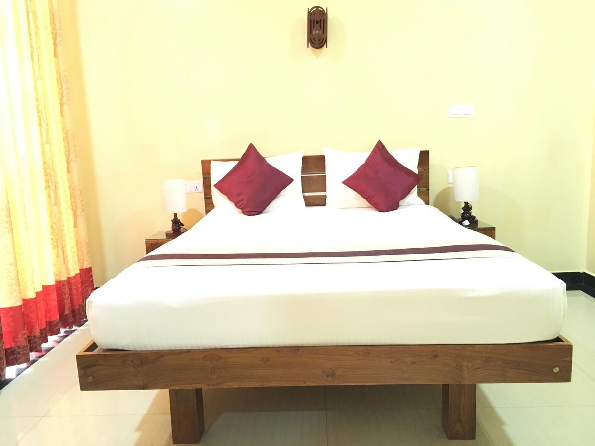 Euro Lanka Hotel