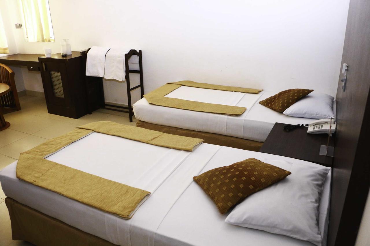 Sunshine Hotel