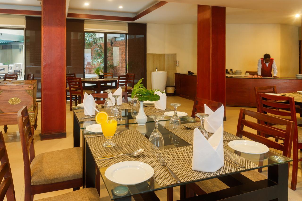 Janaki Hotel Colombo