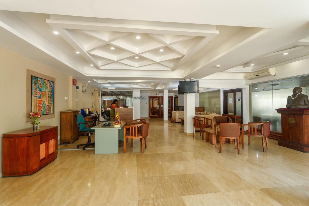 Hotel Janaki 3*