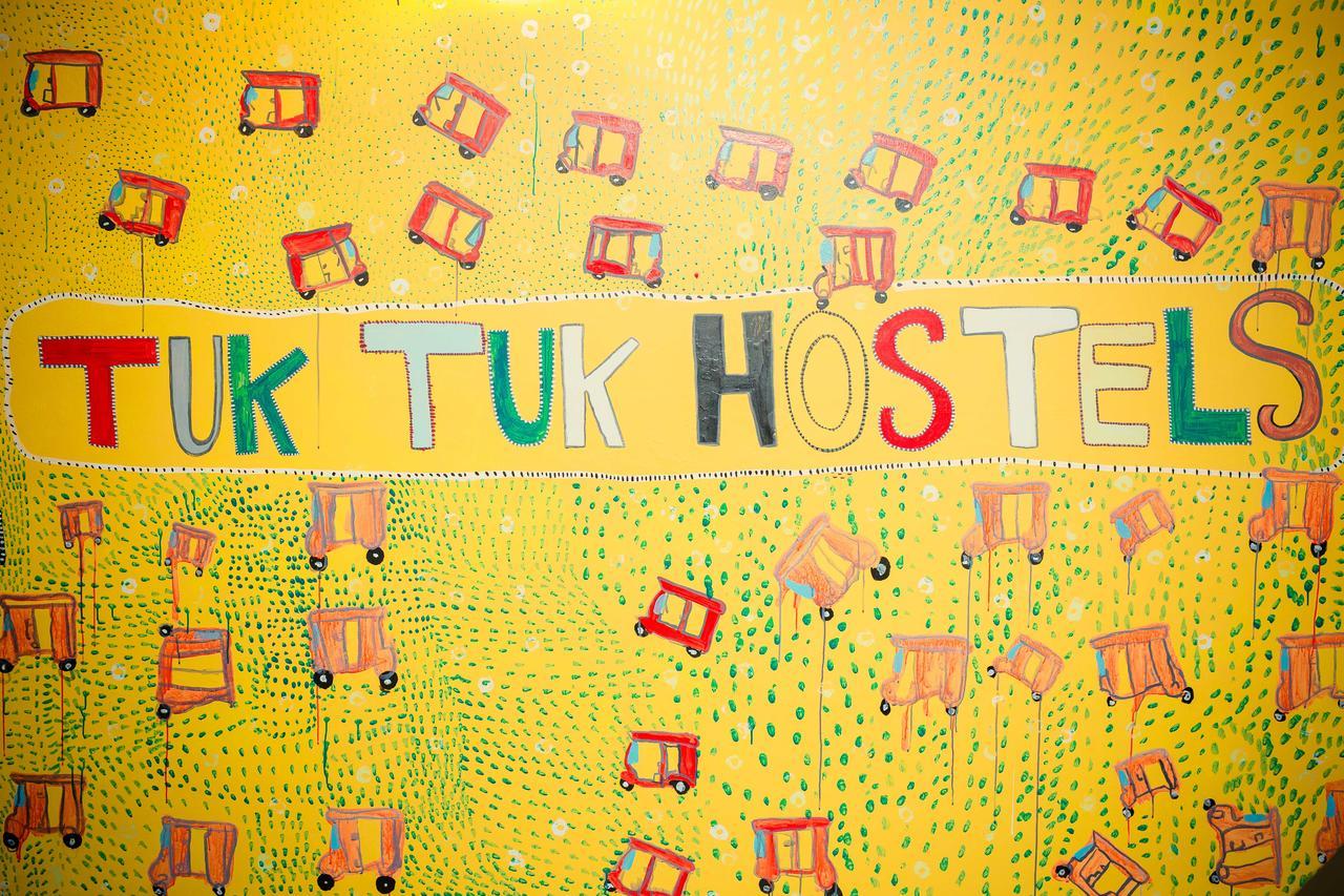 Tuk Tuk Hostel *