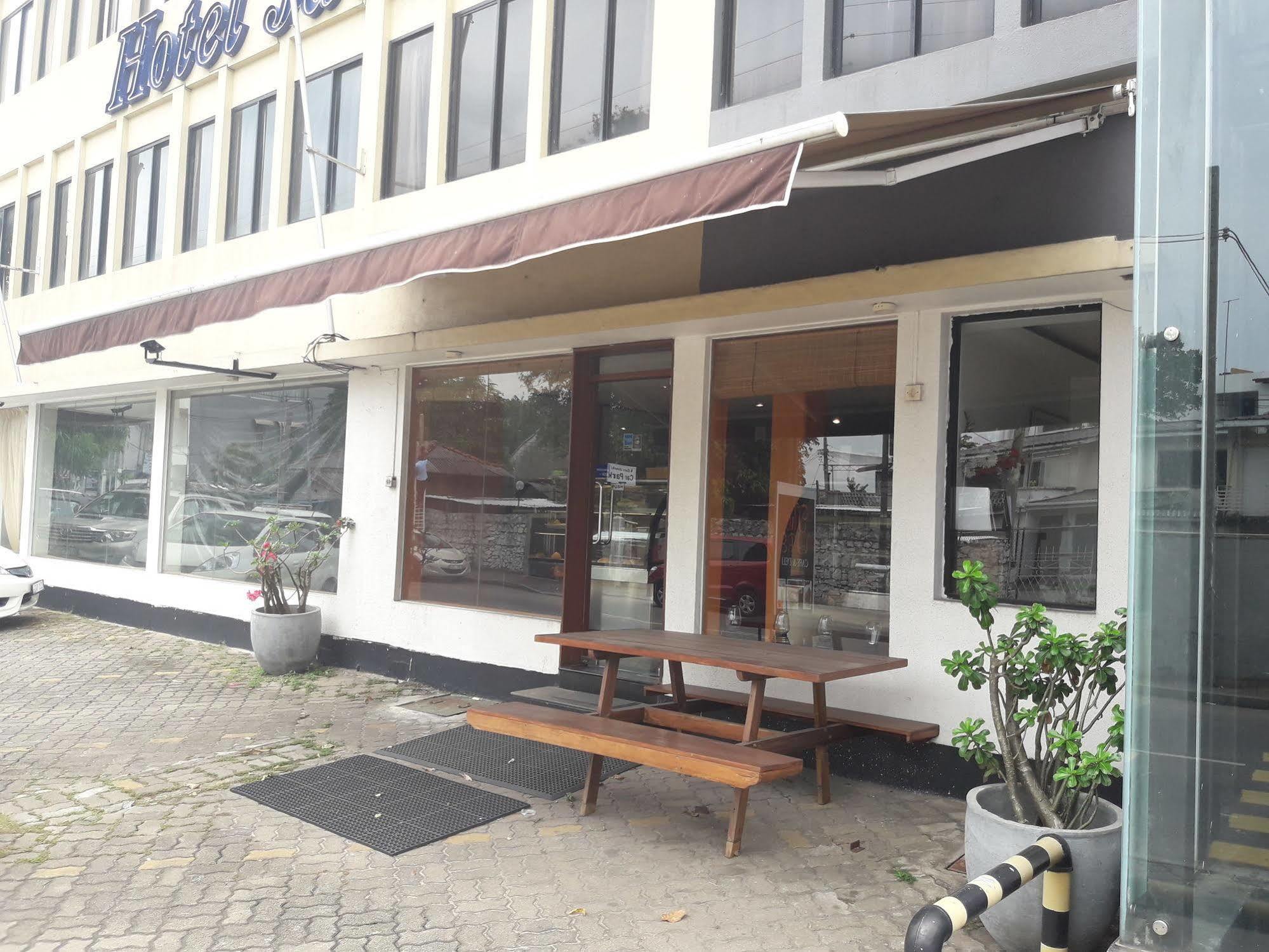 Janaki 3* Colombo