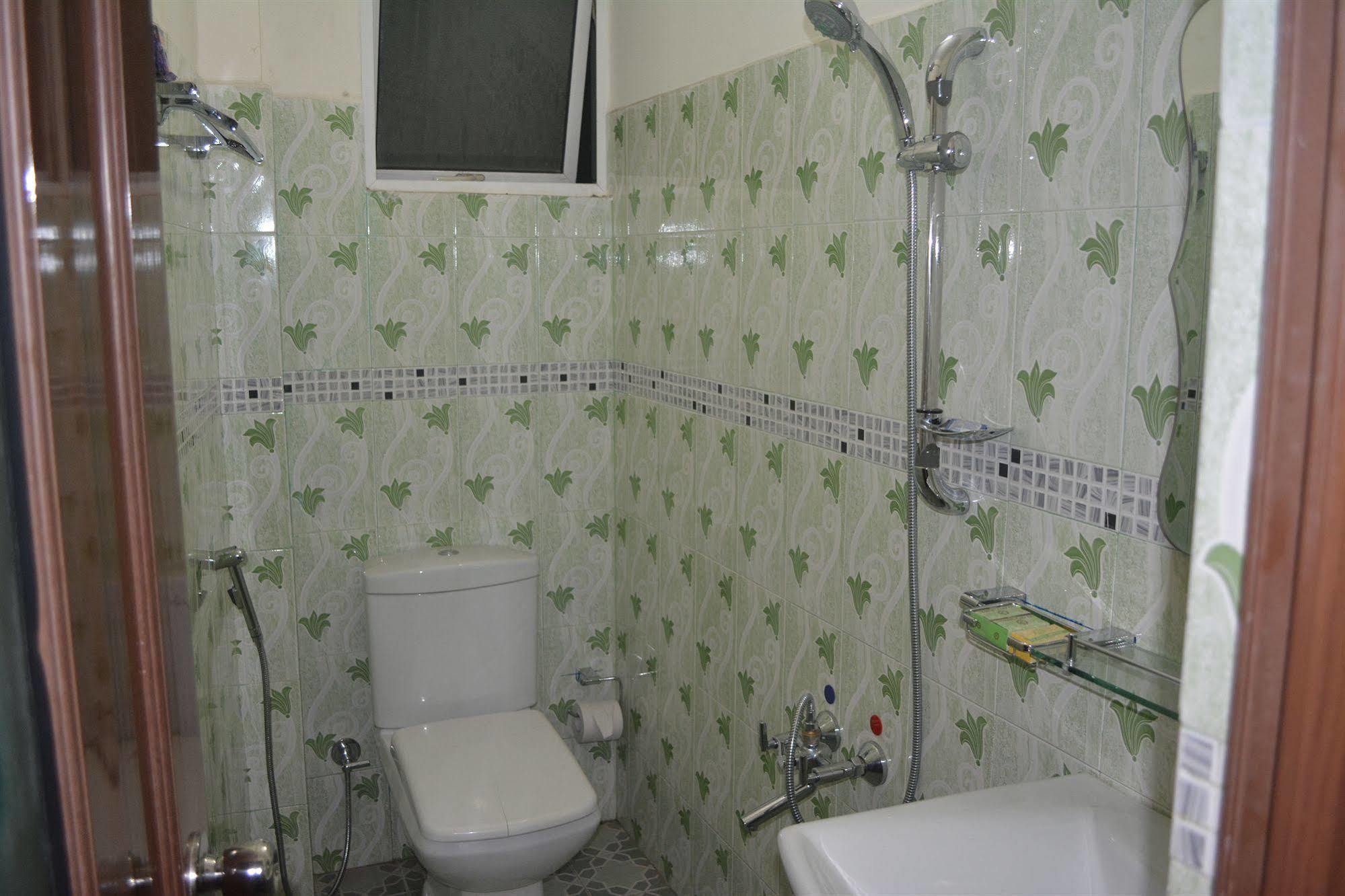 Hotel Saasha 2*