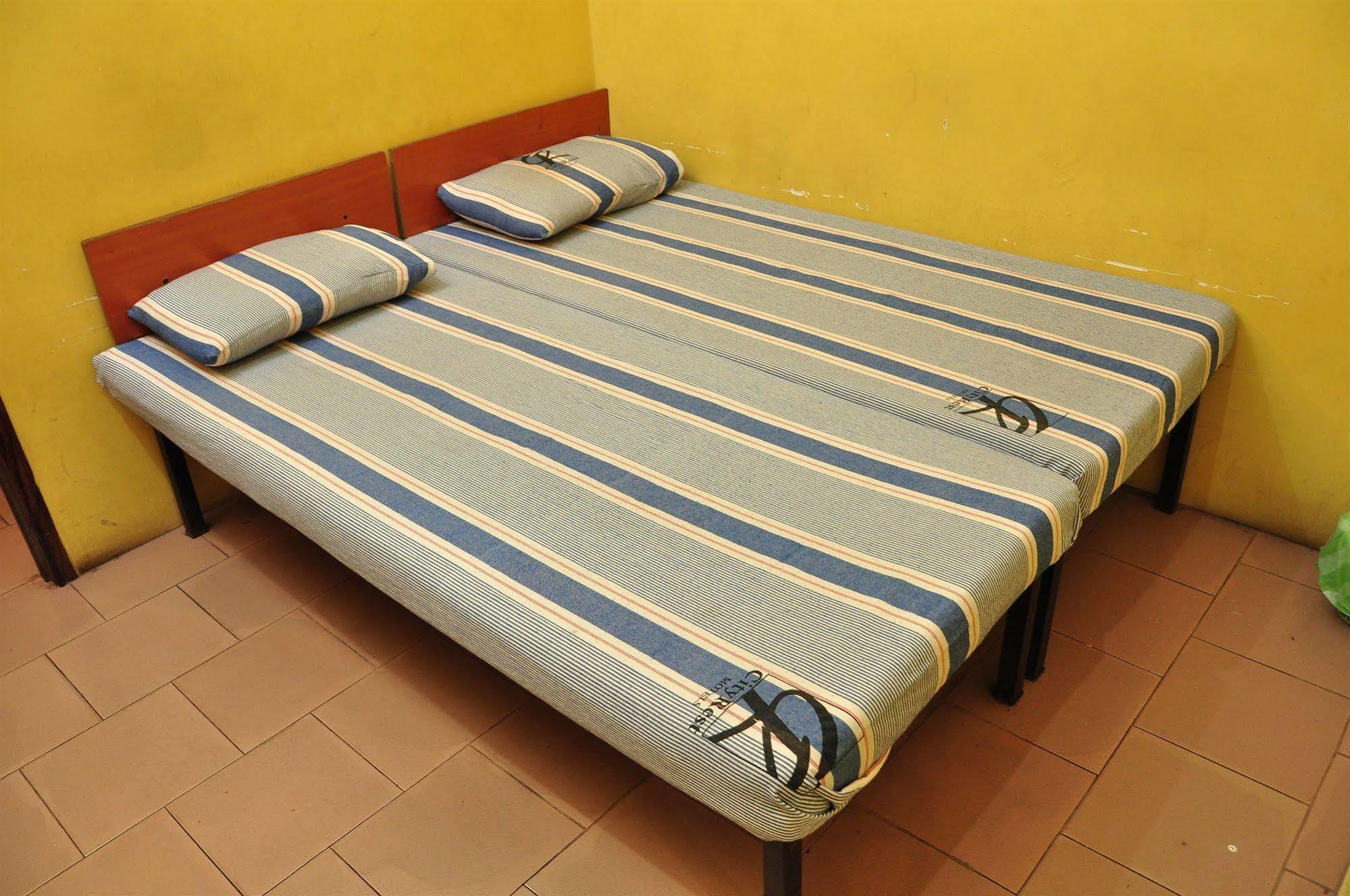 City Motel Hostel