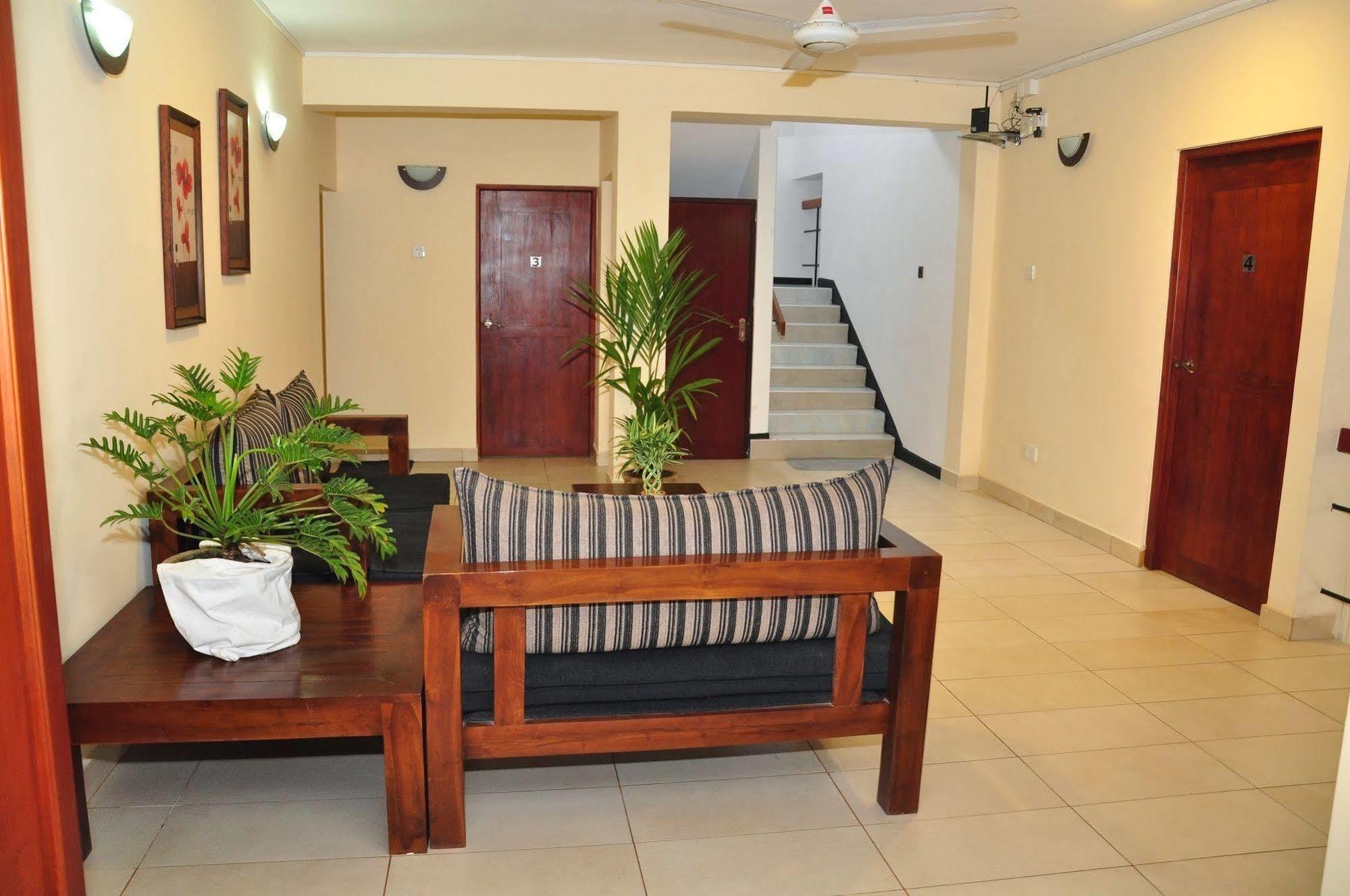 Aca Hotel *