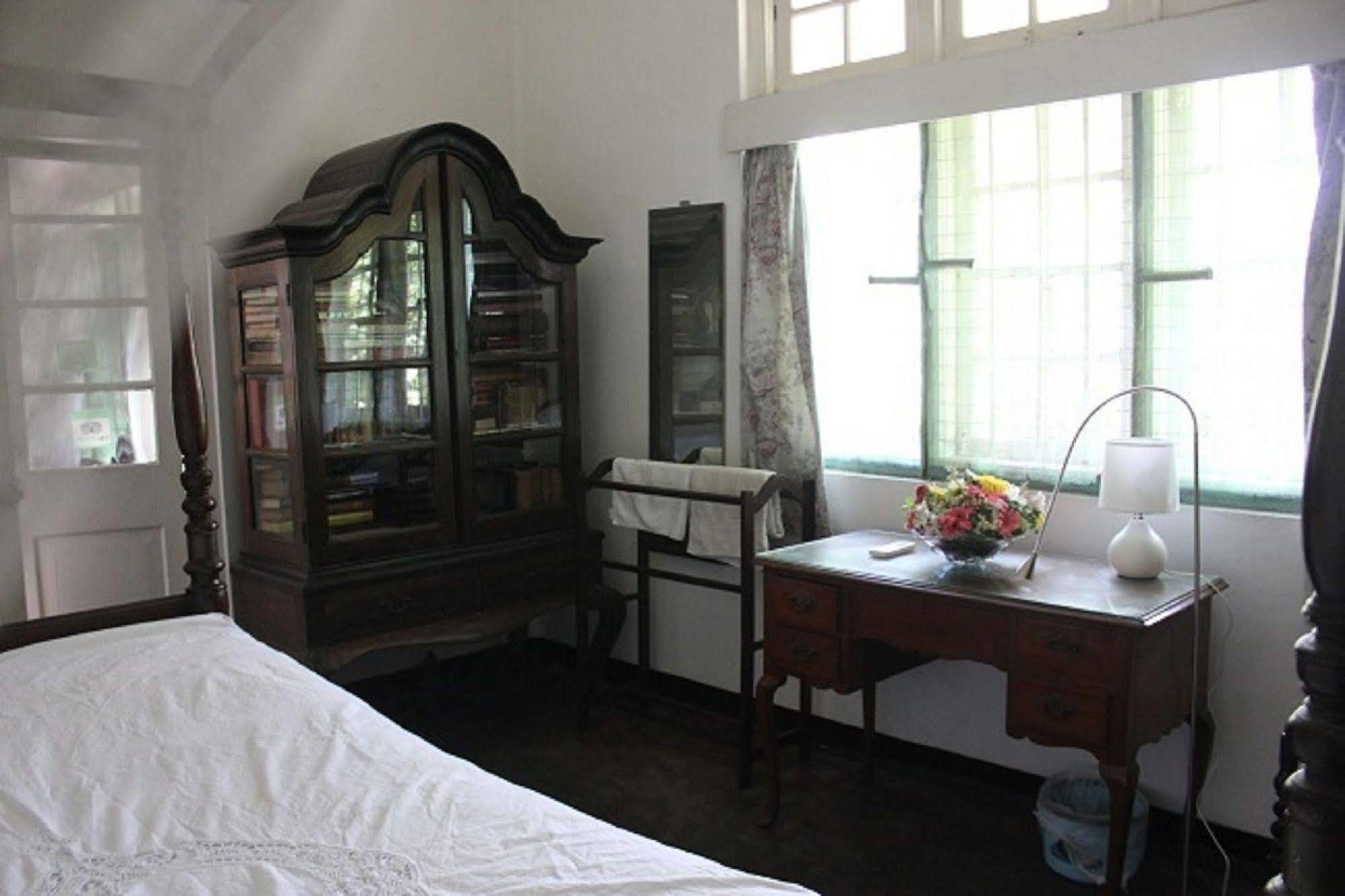 Vista Chelsea Gardens Bnb Bed & Breakfast Colombo
