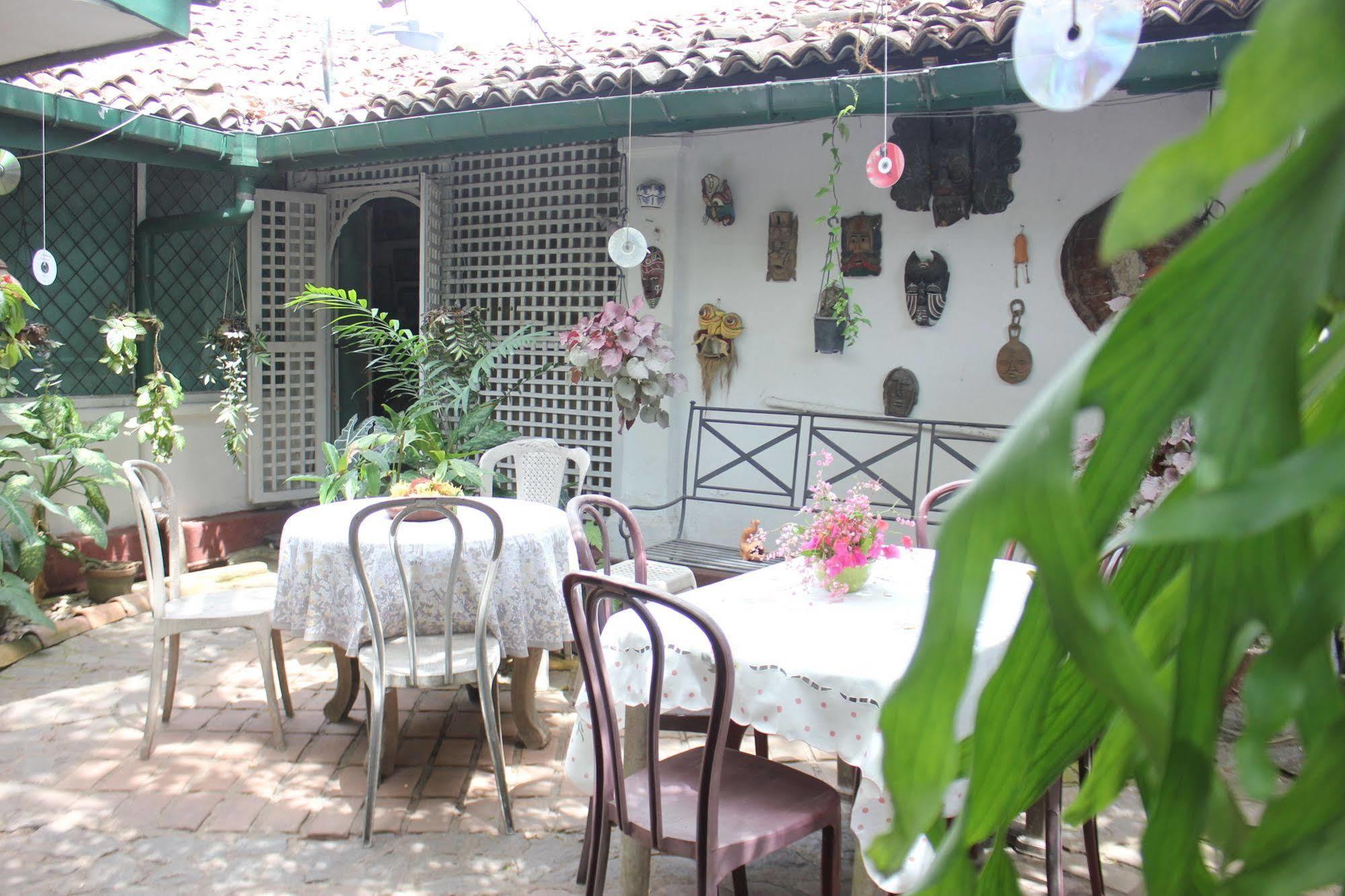 Vista Chelsea Gardens Bnb Bed & Breakfast Colombo